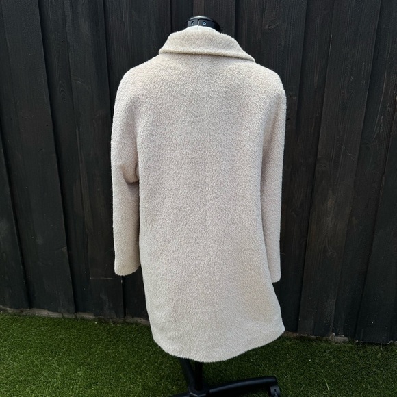 Trina Turk Cream Madison Textured Wedge Coat size 6 - Picture 9 of 14
